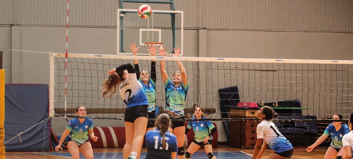 Voleibol Femenino acerero se instala entre los cuatro mejores de Liga Sur